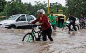 ভারতের বিহার ও আসামে বন্যায় ৫২ জন নিহত এবং প্রায় ২৫ লাখ মানুষ গৃহহীন হয়ে পড়েছে।