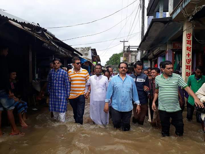 ফেঞ্চুগঞ্জের বর্তমান বন্যা পরিস্থিতি সরেজমিনে পরিদর্শন করেছেন মাহমুদ উস সামাদ চৌধুরী এমপি